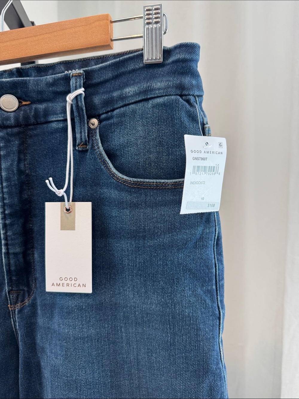 Good American Indigo High-Rise Wide Leg Jeans - Picture 2 of 8